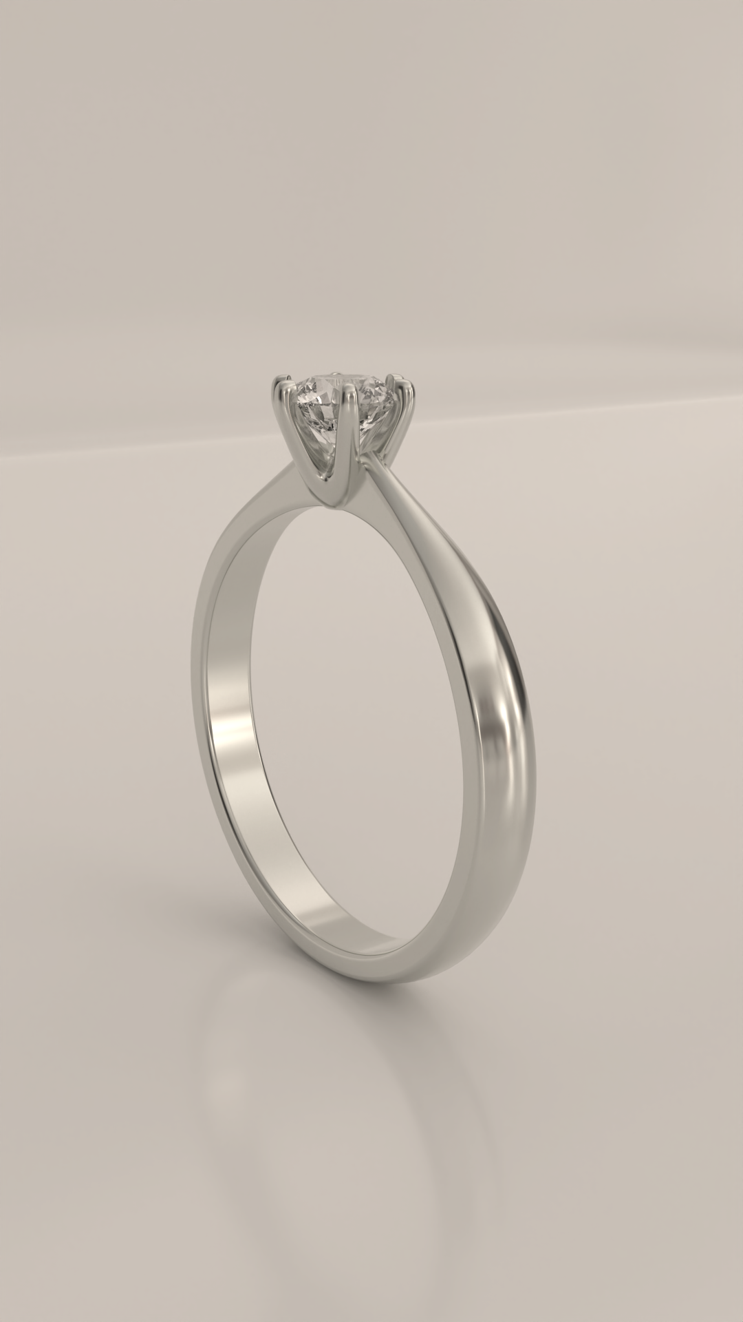 Anel solitário com zirconia de 4,5mm em prata 925.