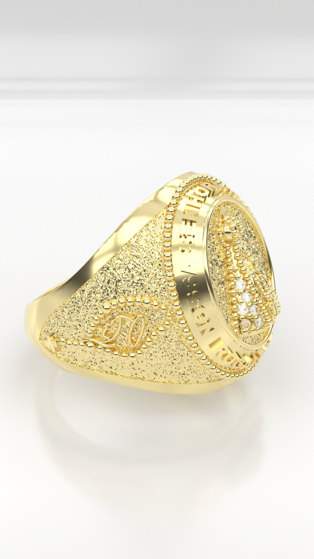 Anel redondo com Nossa senhora, em ouro 18.