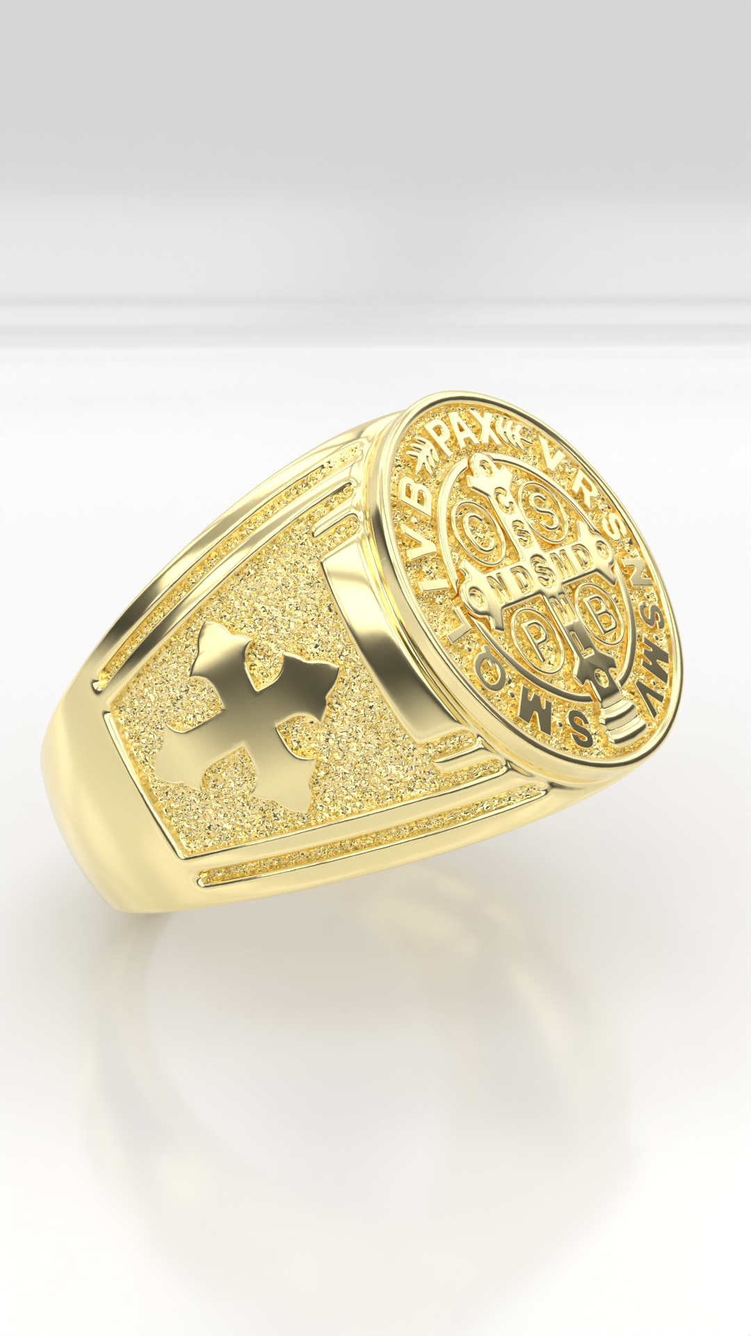 Anel São Bento em ouro 18.
