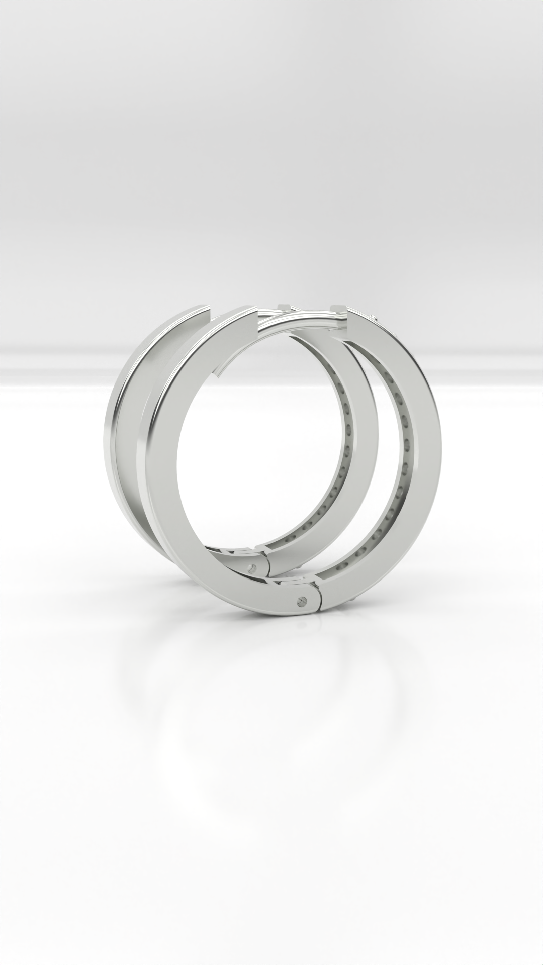 Brinco argola articulado 17mm cravejado com zirconias, em prata 925.