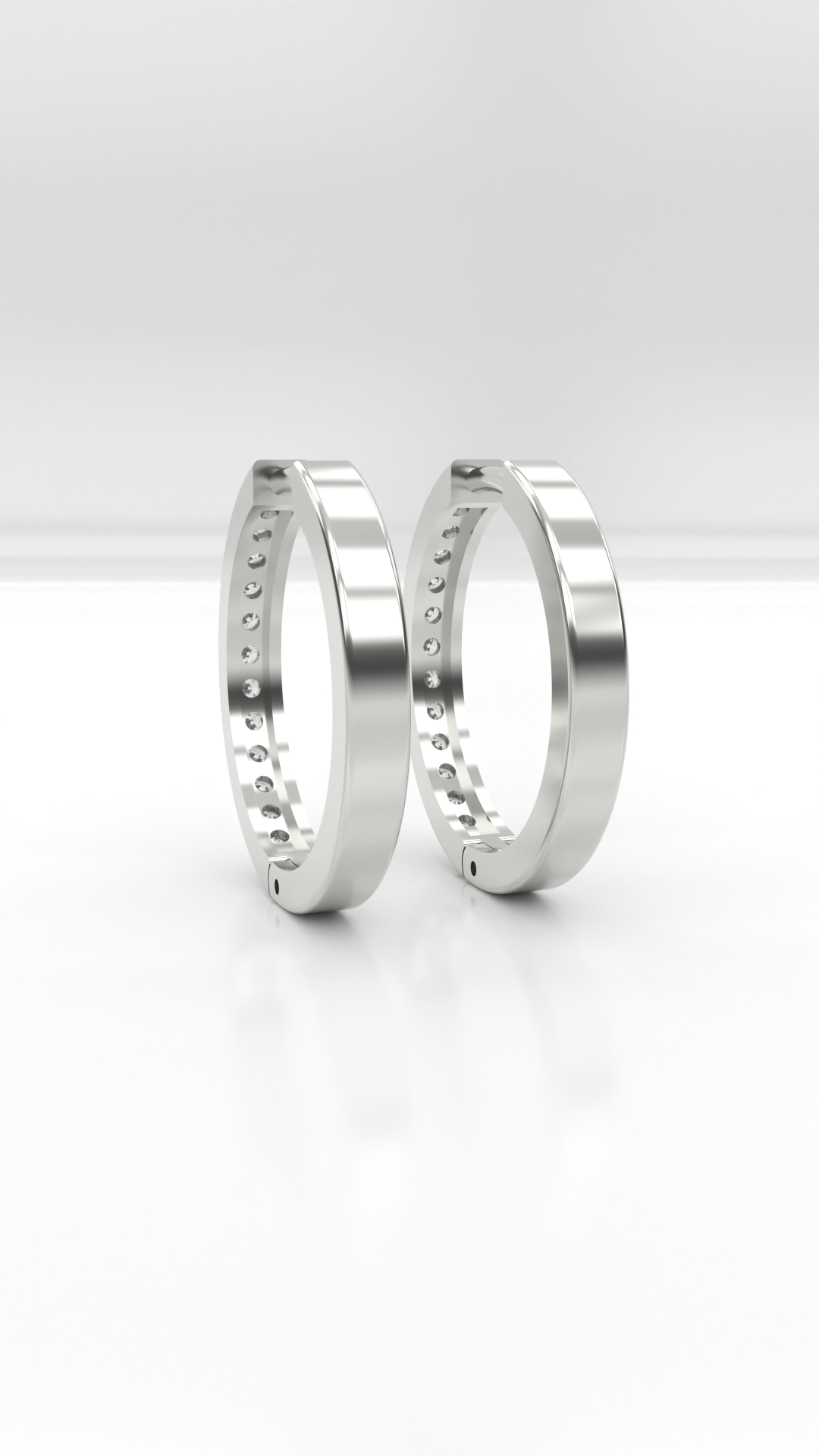 Brinco argola articulado 17mm cravejado com zirconias, em prata 925.